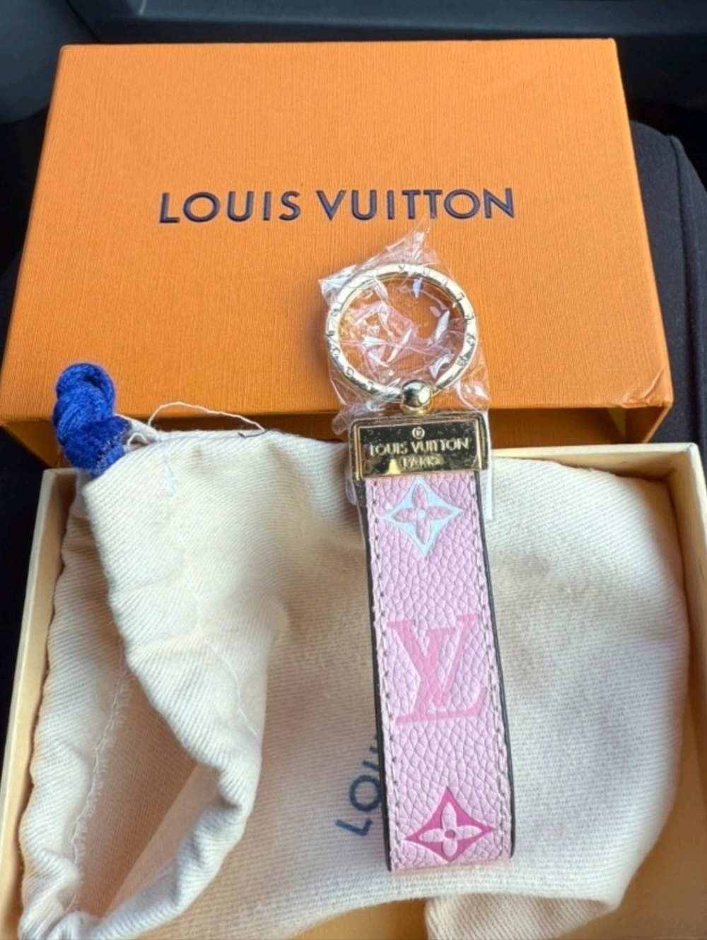 🩷 W/BOX Monogram Key Chain Strap